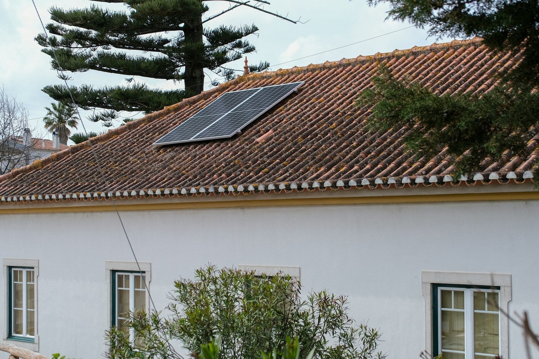 Can Outdoor Solar Lights Get Wet? Understanding Their Durability and Weather Resistance