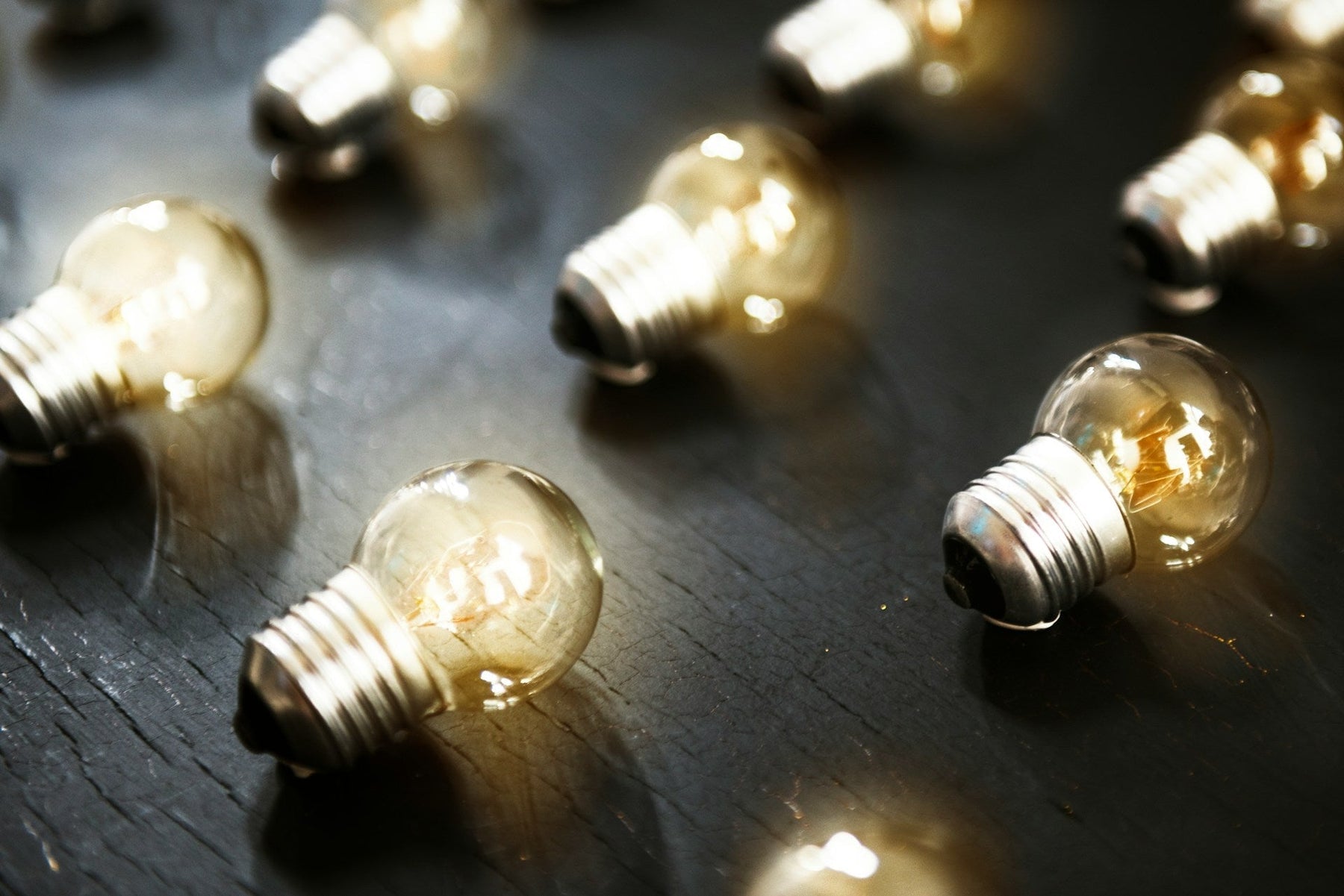Can Outdoor Solar Lights Stay Out in Winter? Essential Tips for Longevity and Performance