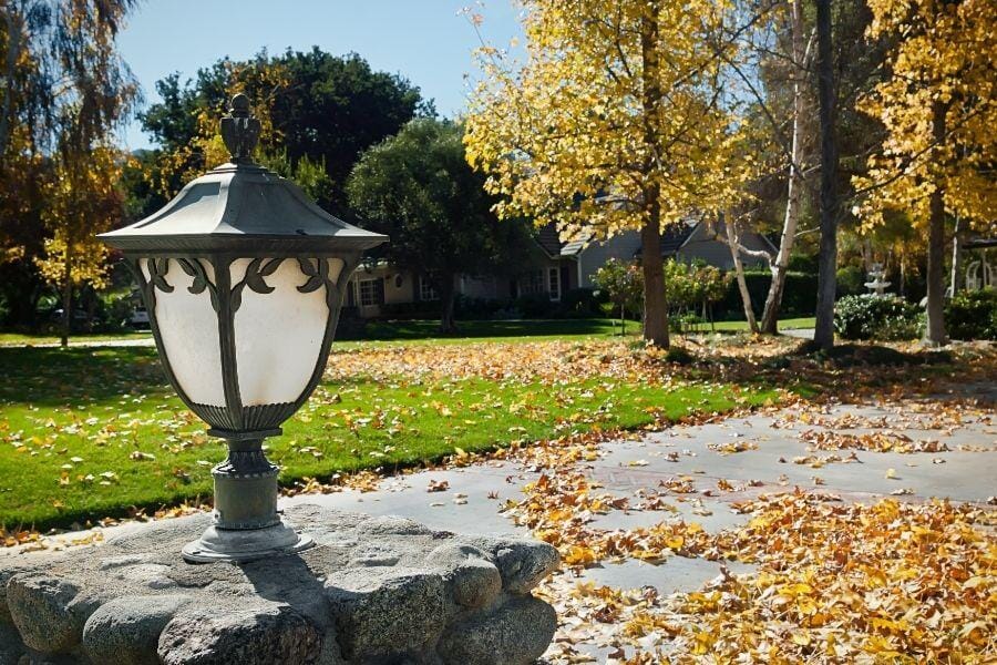 Best Driveway Lights to Keep Your Home Safe