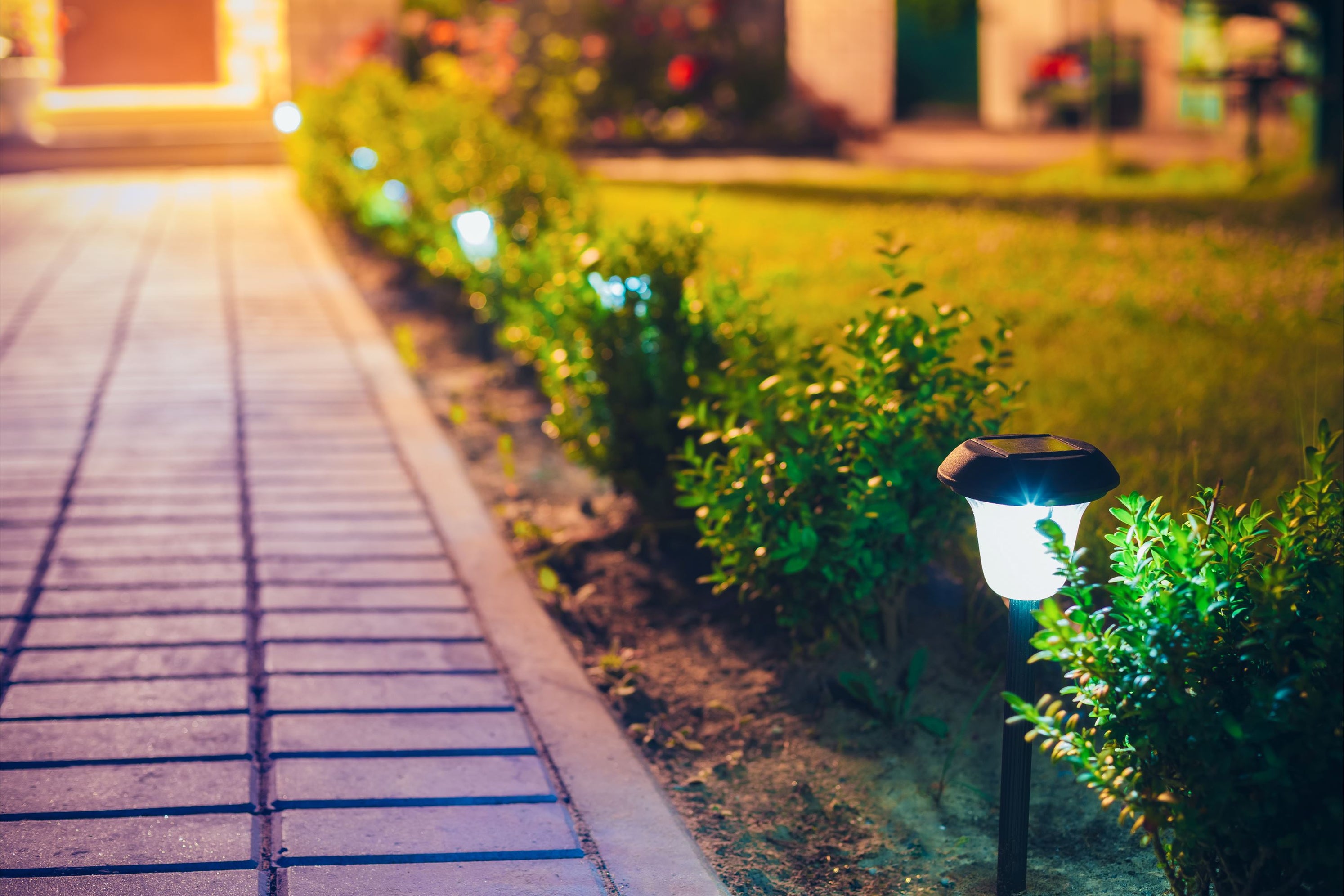 How do Solar Garden Lights Work? — True Lumens™ Sharper Designs, Inc
