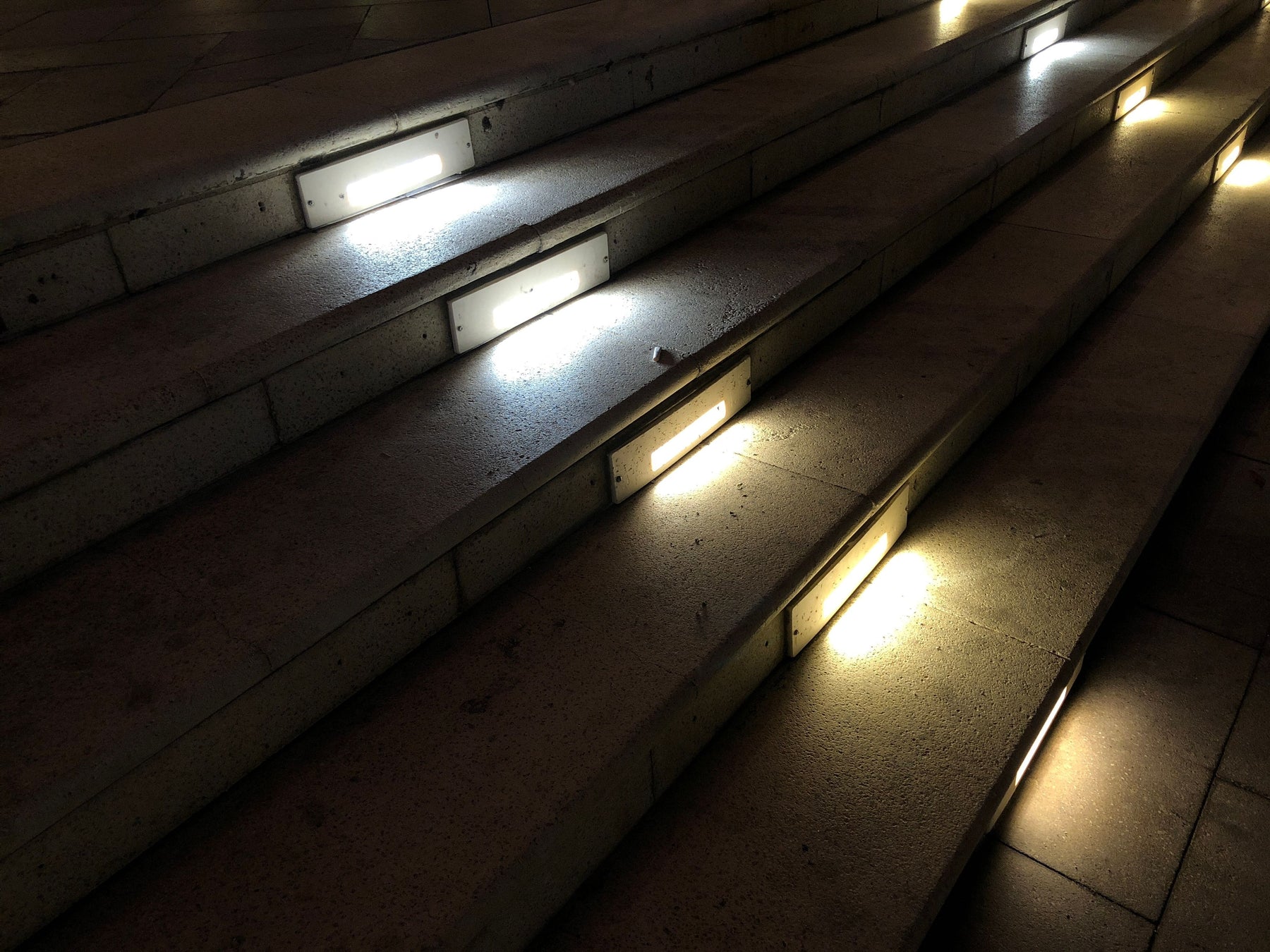 Solar Stair Step Lights: Keep Your Walkways Illuminated
